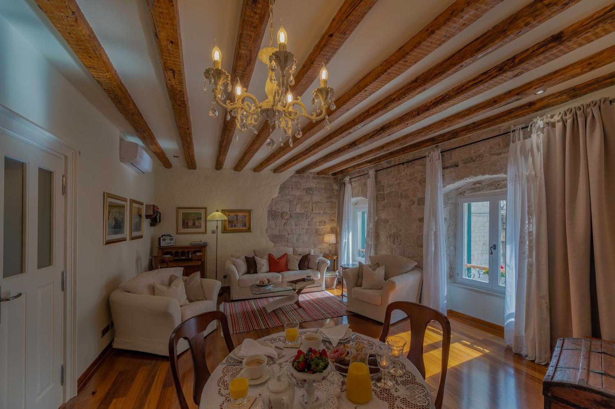 Stone Pearl Heritage Luxury Suite Сплит Екстериор снимка